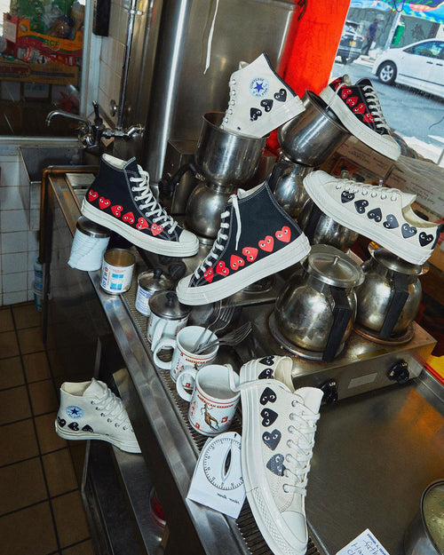 CHUCK TAYLOR HIGH BLACK MULTI HEART / BEIGE