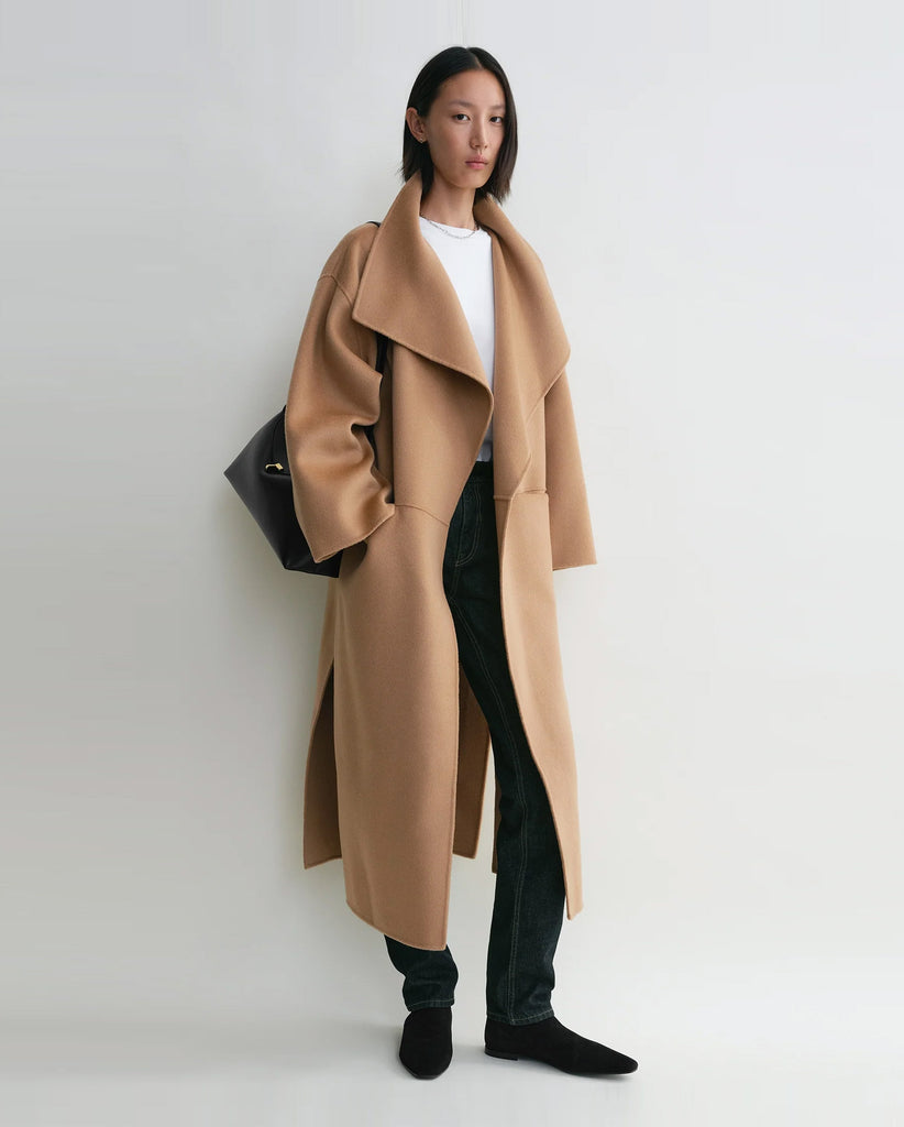 SIGNATURE WOOL CASHMERE COAT CAMEL – FABRIC
