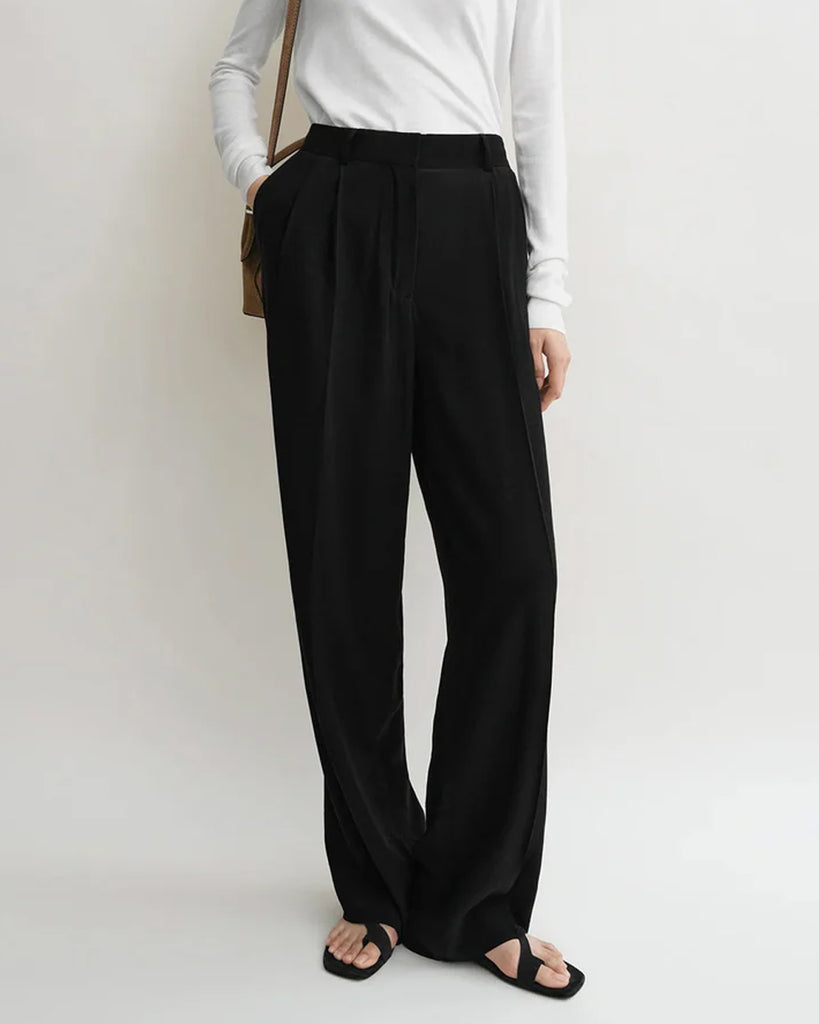 DOUBLE-PLEAT STRAIGHT TROUSERS / BLACK – THIS IS FABRIC