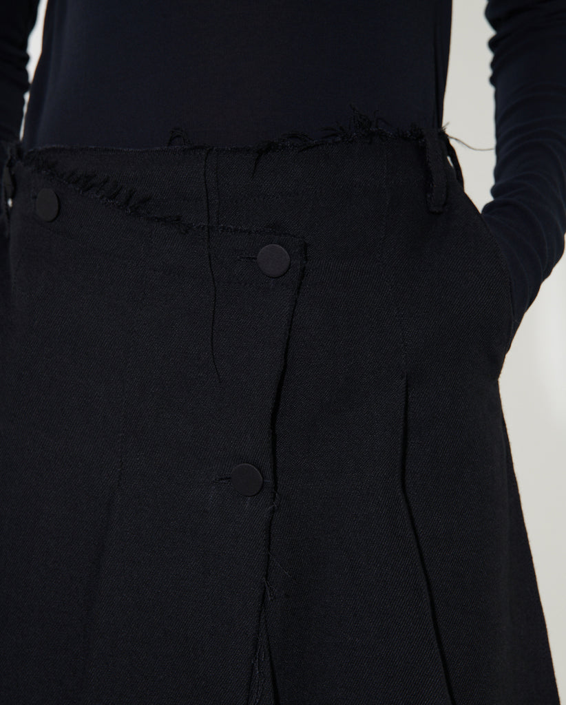 PLEATED WRAP SKIRT / BLACK LINEN – FABRIC