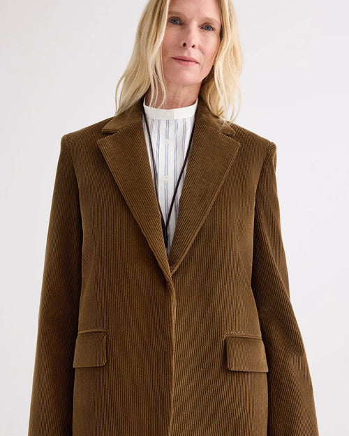 JILLIAN BLAZER / PINECONE