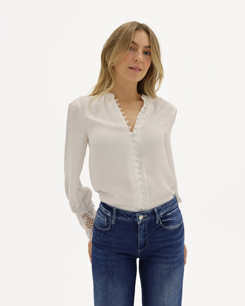 AVA LACE CUFF BLOUSE / IVORY