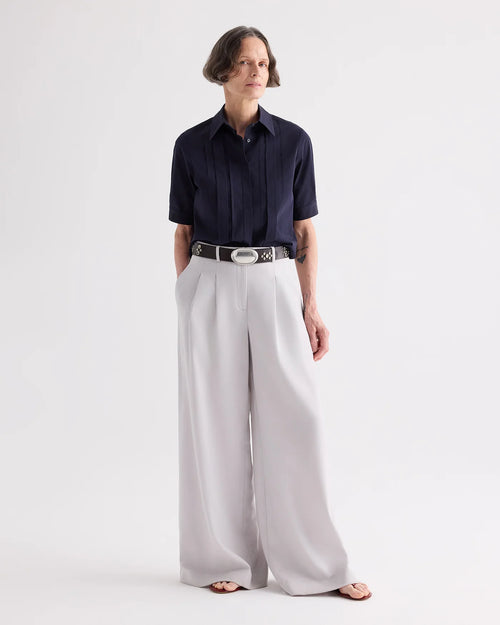 SHORT LIVED SHIRT WITH PLEATED PLACKET / MIDNIGHT