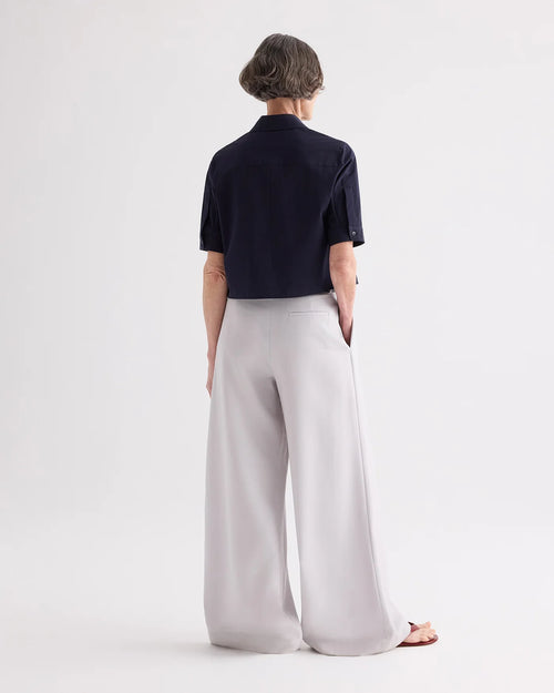 SHORT LIVED SHIRT WITH PLEATED PLACKET / MIDNIGHT