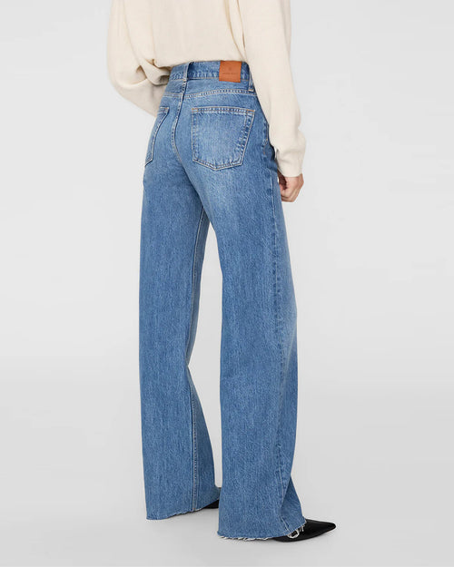 HUGH JEAN / PANAMA BLUE