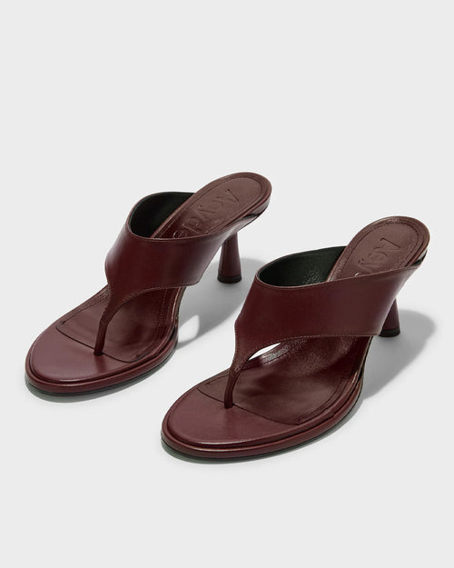 OLENNA LEATHER THONG SANDALS / PORT