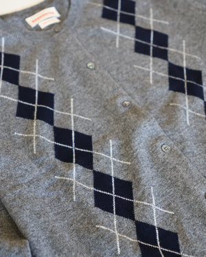 ARGYLE CREWNECK CARDIGAN / GREY WITH NAVY DIAMOND & ECRU