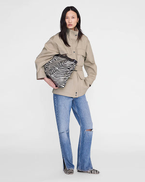MEDIUM RIO TOTE / ZEBRA