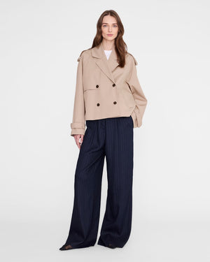 RICKIE CROPPED TRENCH / BEIGE