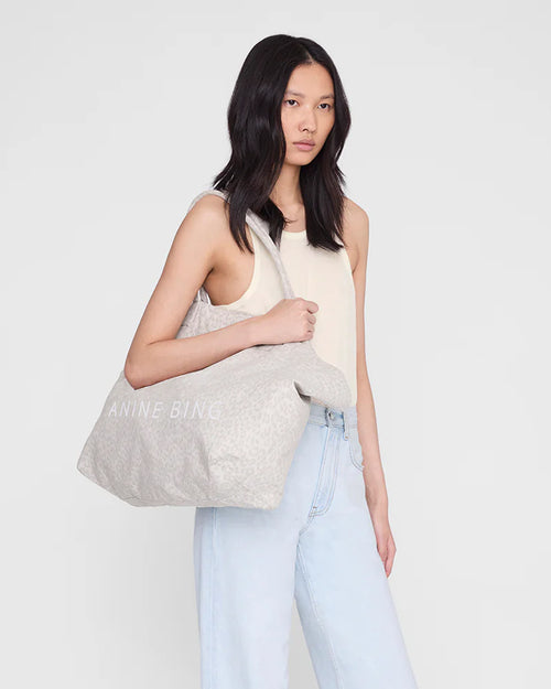 LEO CANVAS TOTE / WASHED WHITE LEOPARD