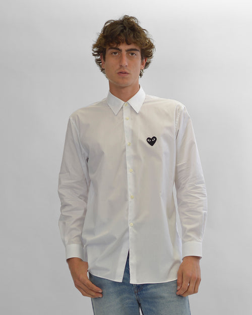 B004 UNISEX BLACK HEART SHIRT / WHITE