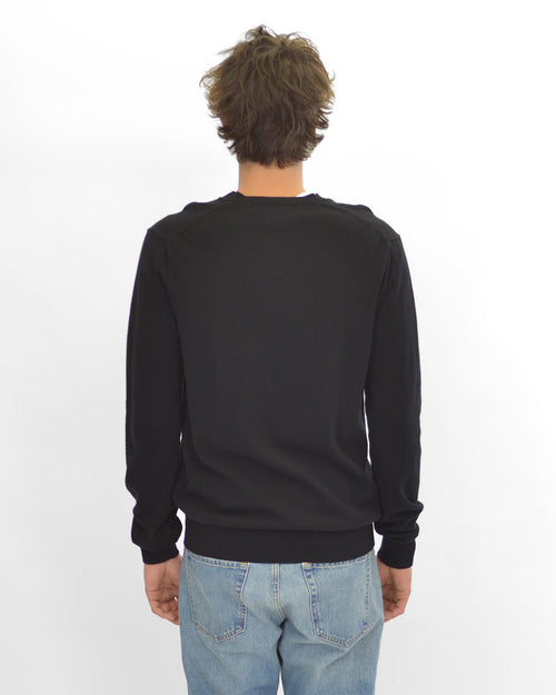 N018 BLACK HEART V-NECK SWEATER / BLACK