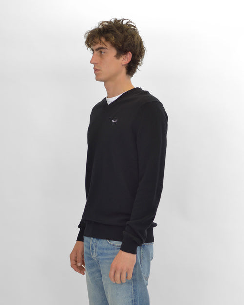 N018 BLACK HEART V-NECK SWEATER / BLACK