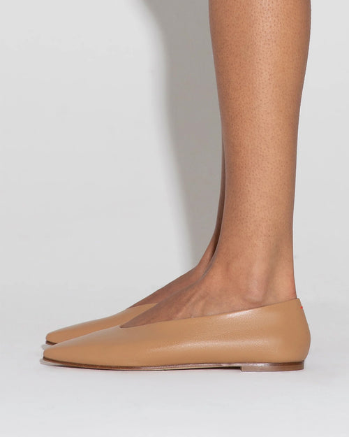 BETTY SQUARE-TOE FLATS / HAZELNUT