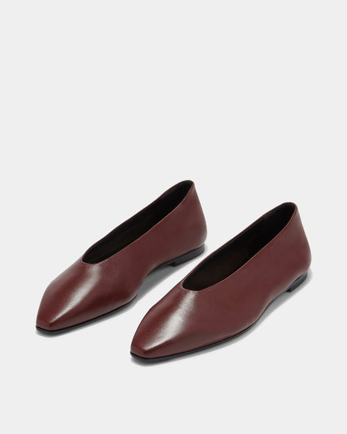 BETTY SQUARE-TOE FLATS / PORT