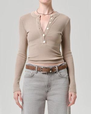VARRA HENLEY / SANDATLAS