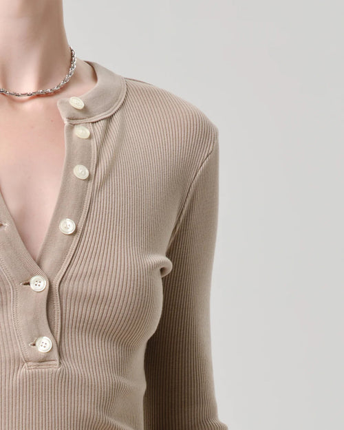 VARRA HENLEY / SANDATLAS
