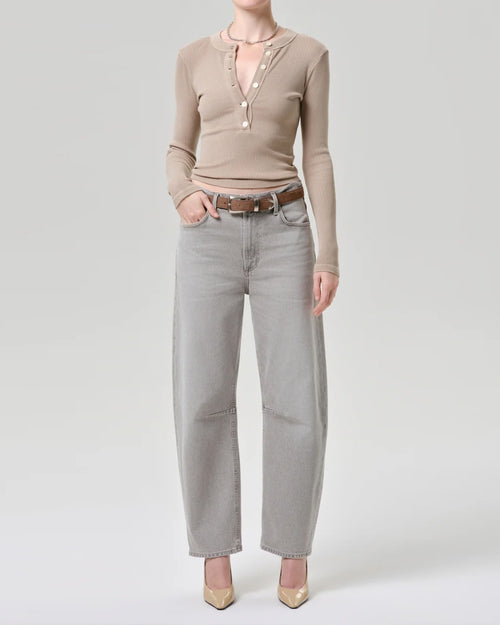 VARRA HENLEY / SANDATLAS