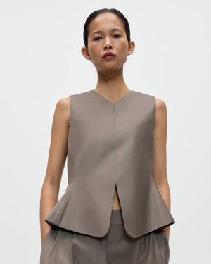 TAILORED PEPLUM VEST / TAUPE