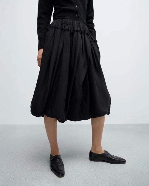 RUFFLED SKIRT PANTS / BLACK