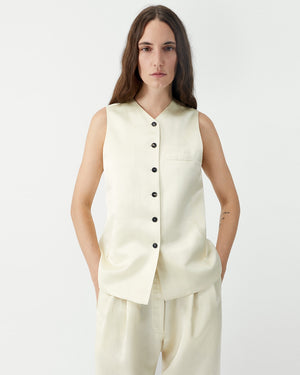 SATIN TAILORED VEST / MARFIL