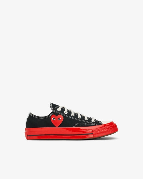 CHUCK TAYLOR LOW RED SOLE / BLACK