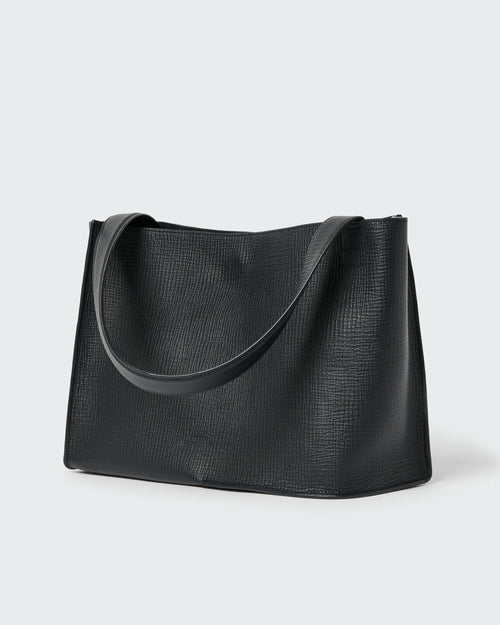 DOUBLET REFLECTION TOTE / DARKEST NAVY