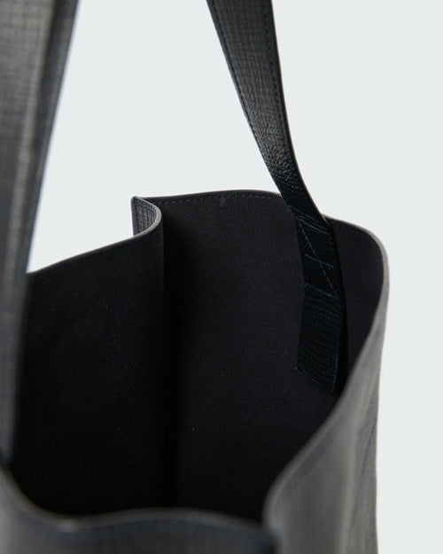 DOUBLET REFLECTION TOTE / DARKEST NAVY