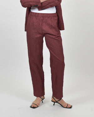 CONTEMPORARY CRINKLED COTTON ELASTICATED PANTS / CACAO
