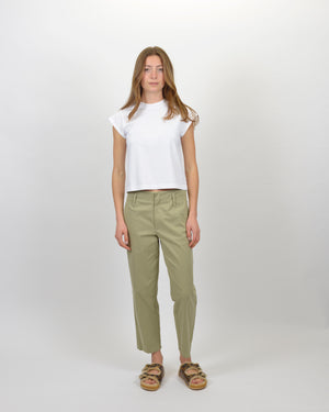 ESSENTIAL CHINO PANTS / OLIVE