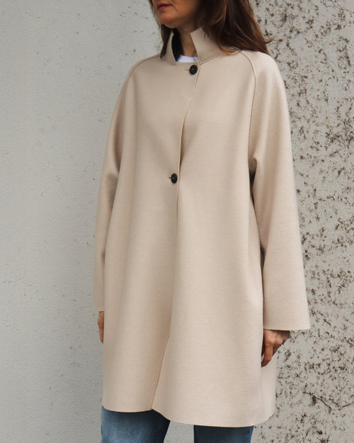 RAGLAN PRESSED WOOL CAPE / ALMOND