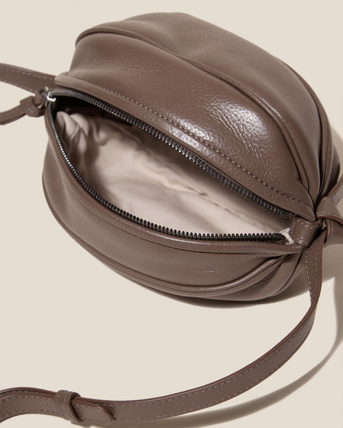BOYA DISTRESSED BALL-SHAPED CROSSBODY / DEEP OLIVE