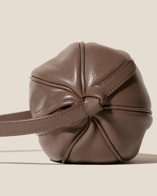 BOYA DISTRESSED BALL-SHAPED CROSSBODY / DEEP OLIVE