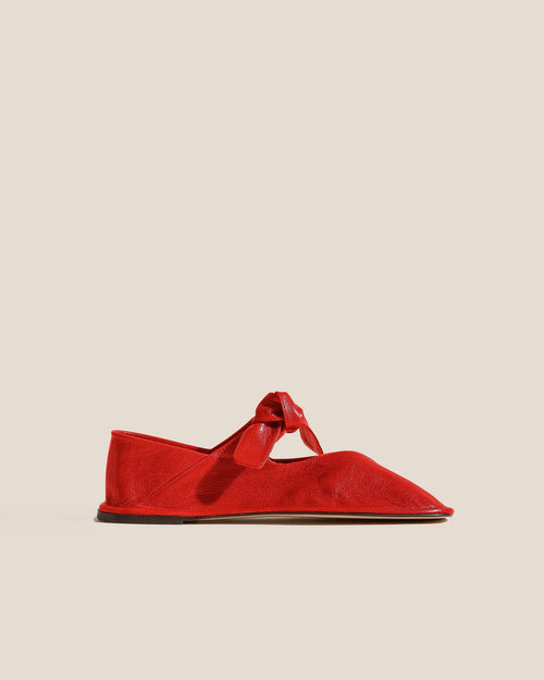 LLASADA SUPPLE SHINY FLAT / RUBY