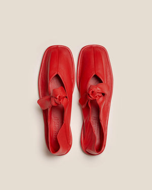 LLASADA SUPPLE SHINY FLAT / RUBY