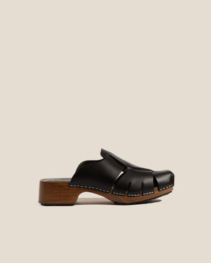 LICIA SQUARE TOE MULE CLOG / BLACK