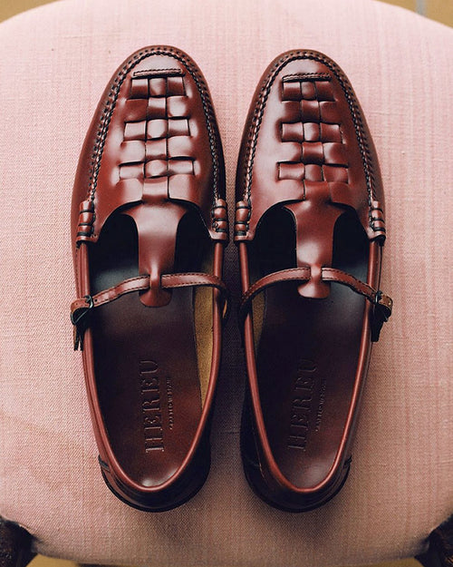 MAQUEDA T-BAR LOAFER / RUSSET