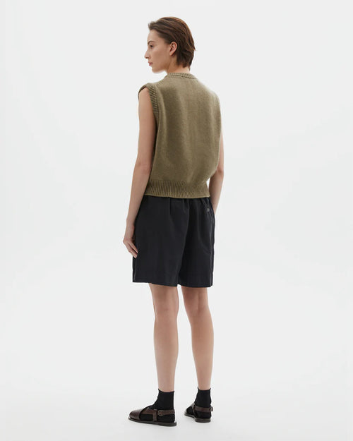 KNITTED GILET / LICHEN