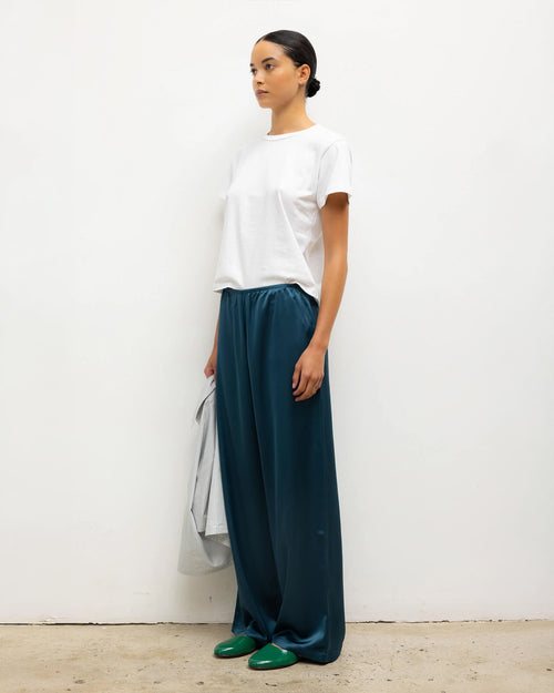 THE MARGO / WHITE