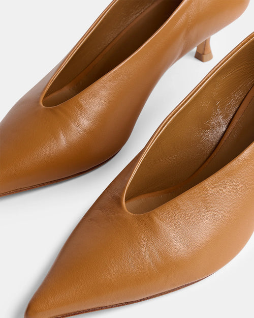 BABOUCHE KITTEN HEEL / CAMEL