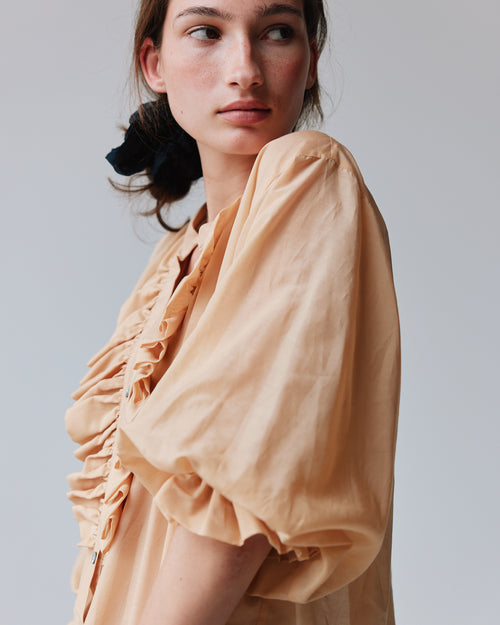 JANE BLOUSE / CAMEL