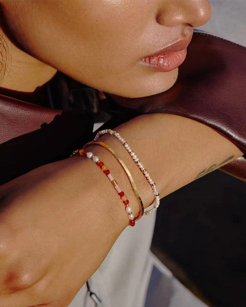 BEADED GEMSTONE & PEARL BRACELET / GOLD