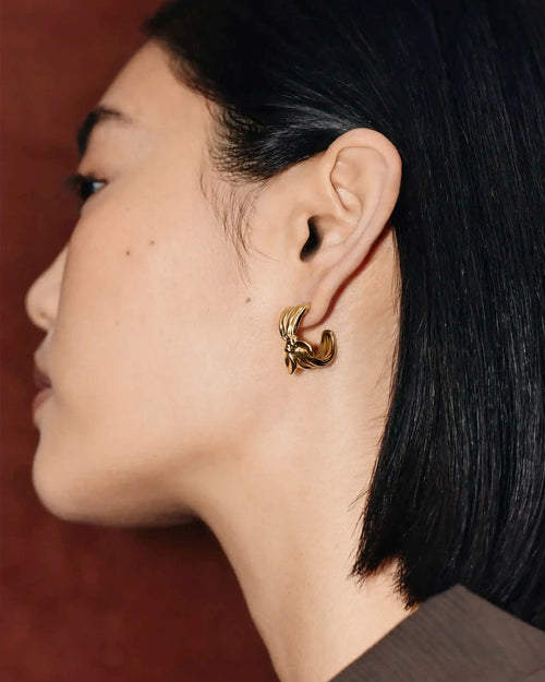 MARK GONG BOW HOOP EARRINGS / GOLD