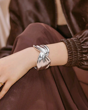 MARK GONG DRAPED STATEMENT CUFF / SILVER