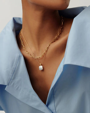 SQUARE PEARL BAYA PENDANT NECKLACE / GOLD