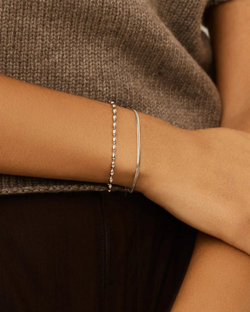 MOLTEN OLIVE CHAIN BRACELET / SILVER