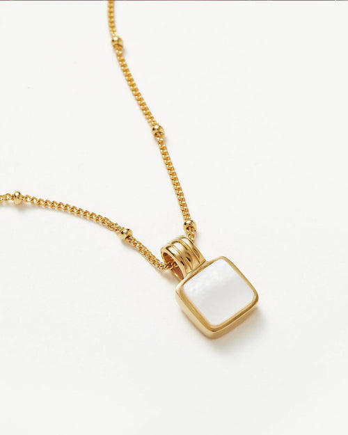 LUCY WILLIAMS SQUARE MOTHER OF PEARL NECKLACE / GOLD