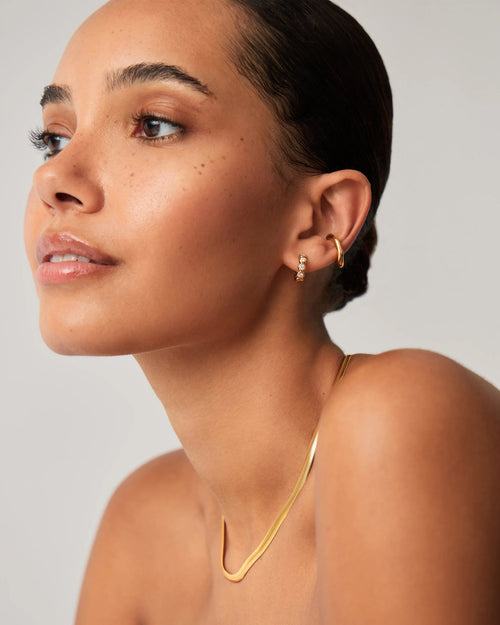 TENNIS SMALL HOOP EARRINGS / GOLD