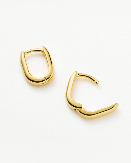 CLASSIC OVATE HOOP EARRINGS / GOLD