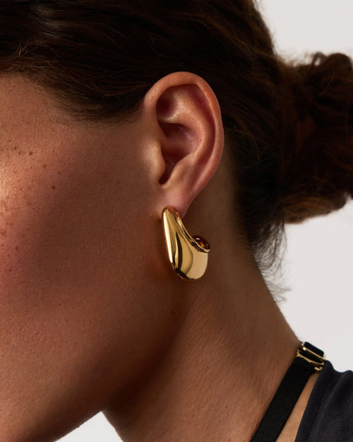 HERA DOME LARGE HOOP EARRINGS / GOLD